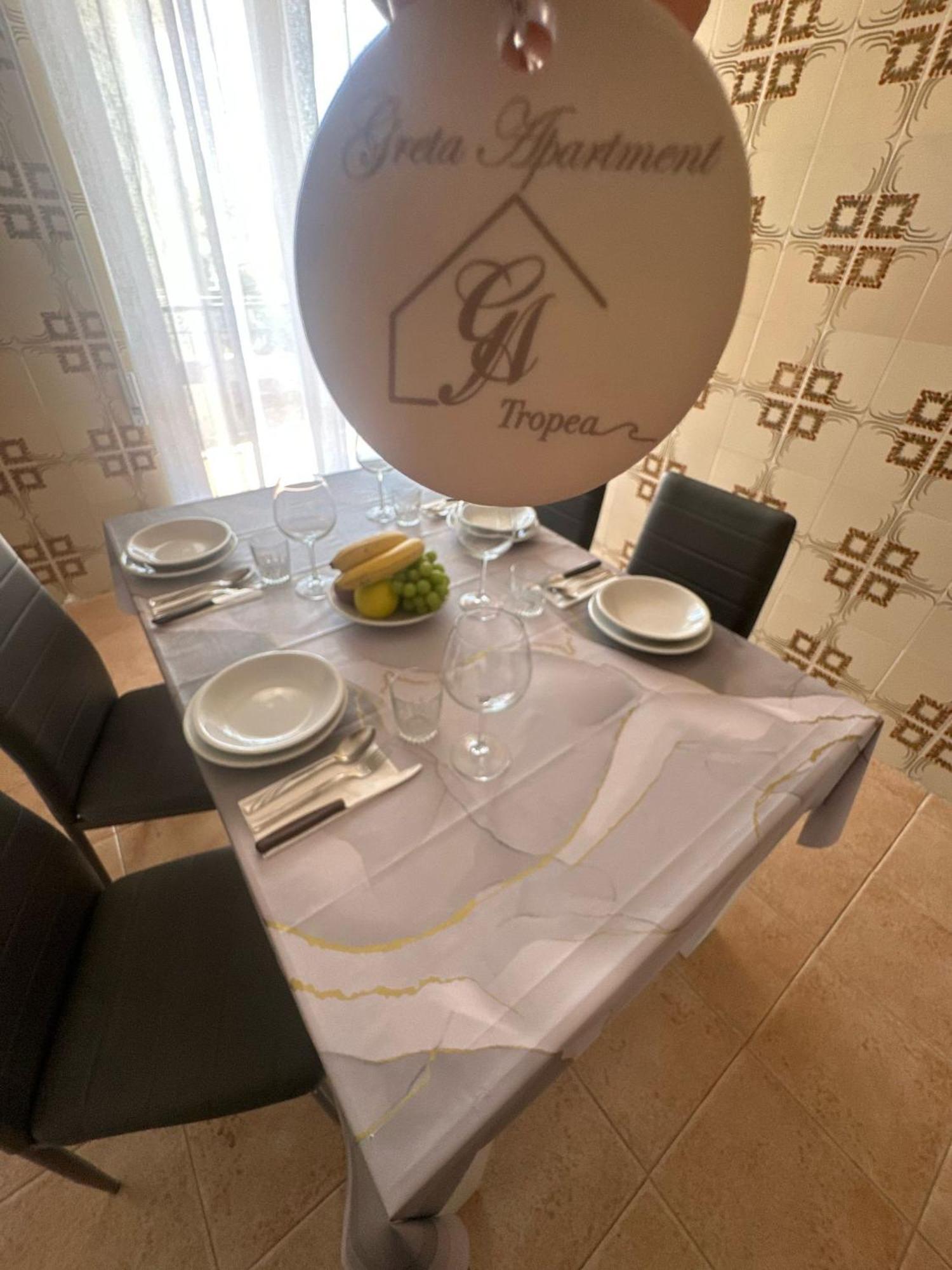Greta Apartment Tropea Buitenkant foto